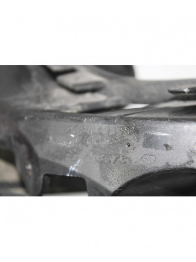 Recambio de sujecion derecha paragolpes para citroën c5 hdi160 seduct 2.0 referencia OEM IAM 9681049680