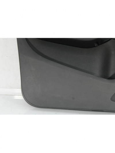 Guarnecido puerta delantera izquierda AUDI Q5 2.0 TDI quattro 2010