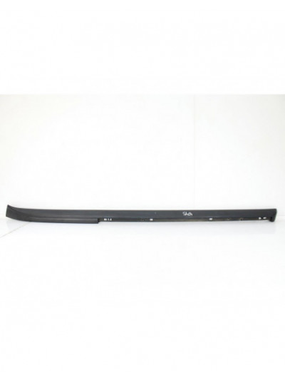 Recambio de moldura techo para dodge nitro 2.8 crd referencia OEM IAM 1BD48RXFAD