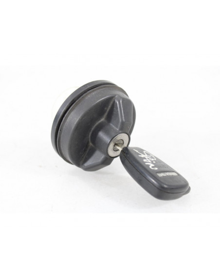 Recambio de tapon combustible para dodge nitro 2.8 crd referencia OEM IAM