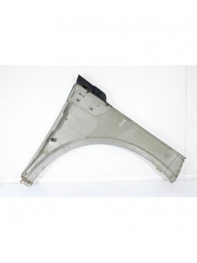 Recambio de aleta delantera izquierda para dodge nitro 2.8 crd referencia OEM IAM