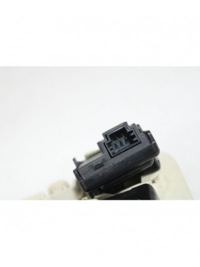 Recambio de luz techo para dodge nitro 2.8 crd referencia OEM IAM 1CN58DW1ACA