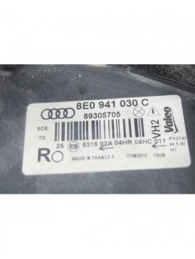 Faro derecho AUDI A4 BERLINA 1.9 TDI 2004