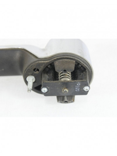 Recambio de maneta exterior delantera derecha para dodge nitro 2.8 crd referencia OEM IAM