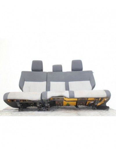 Recambio de asientos traseros para dodge nitro 2.8 crd referencia OEM IAM