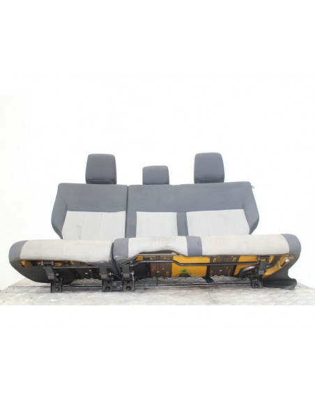 Recambio de asientos traseros para dodge nitro 2.8 crd referencia OEM IAM