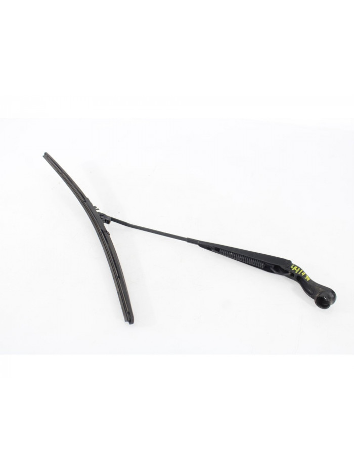 Recambio de brazo limpia delantero izquierdo para dodge caliber s referencia OEM IAM D18231