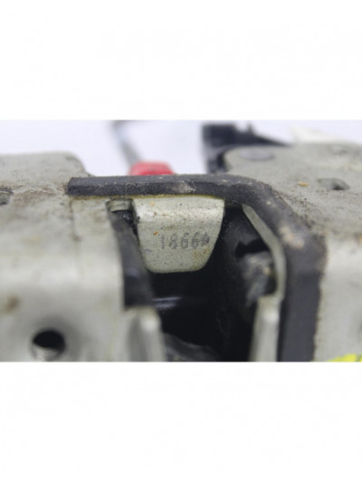 Cerradura puerta delantera derecha DODGE CALIBER S 2006