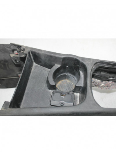 Recambio de consola central para fiat punto (199_) 1.4 (199axb1a, 199bxb1a, 199bxb11, 199axb11) referencia OEM IAM