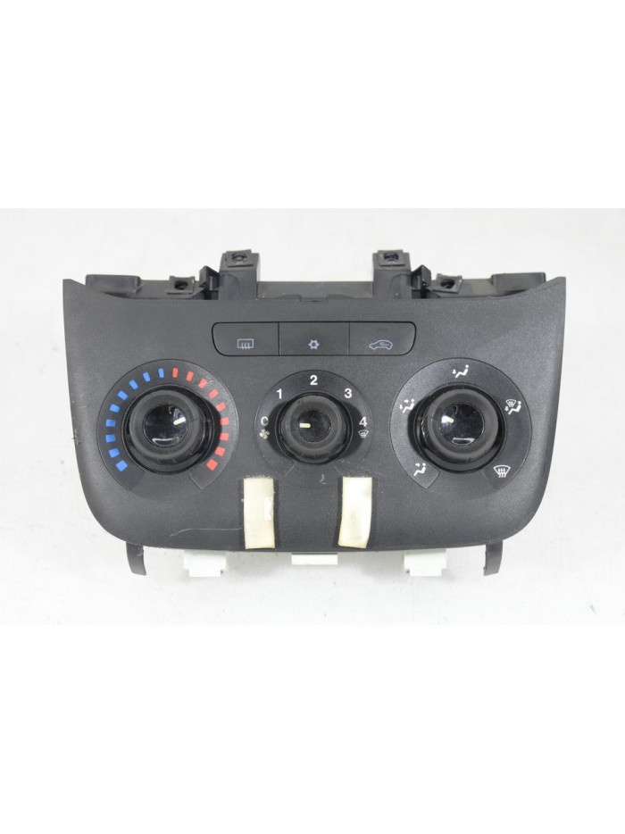 Mando climatizador FIAT PUNTO 1.4 2014