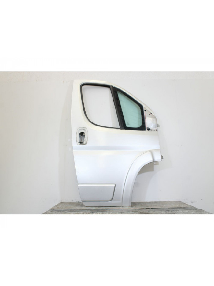 Puerta delantera derecha FIAT DUCATO Furgoneta 160 Multijet 3,0 D 2011