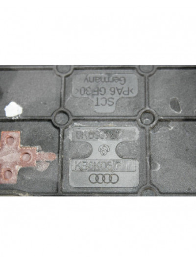 Distribuidor de potencia AUDI Q5 2.0 TDI quattro 2010