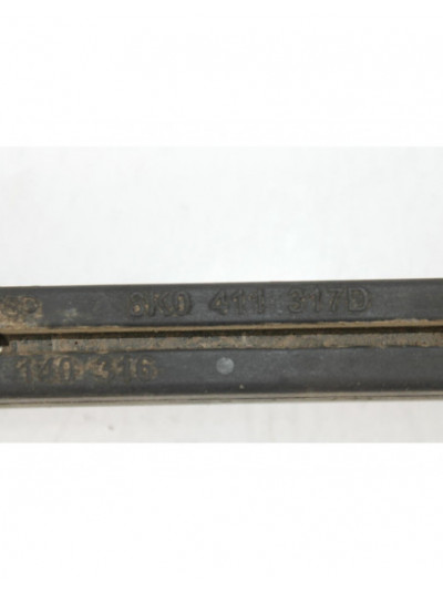 Recambio de bieleta estabilizadora delantera izquierda para audi q5 (8rb) 2.0 tdi quattro referencia OEM IAM 8K0411317D