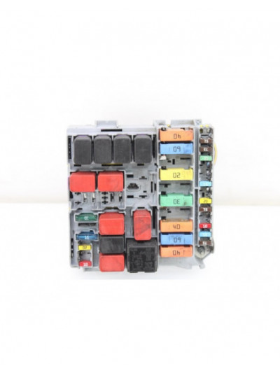 Recambio de caja reles / fusibles para fiat fiorino 1.3 16v jtd cat referencia OEM IAM 51905216