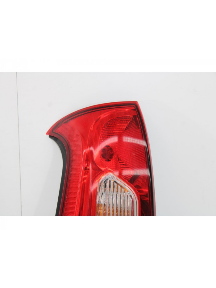 Recambio de piloto trasero izquierdo para fiat panda van iii referencia OEM IAM 521023570