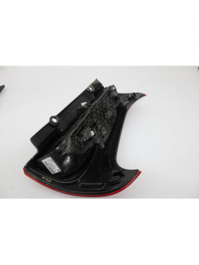 Recambio de piloto trasero izquierdo para fiat panda van iii referencia OEM IAM 521023570