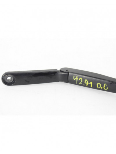 Brazo limpia delantero derecho FIAT BRAVO 1.9 Active Multijet 2010