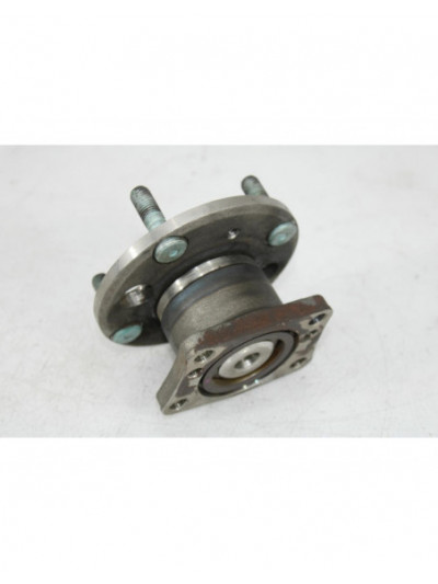 Recambio de buje para ford fiesta vi (cb1, ccn) 1.5 tdci referencia OEM IAM