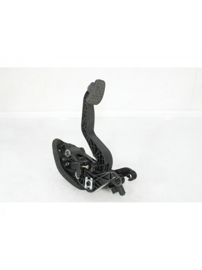 Pedal embrague FORD FIESTA VI 1.5 TDCi 2014