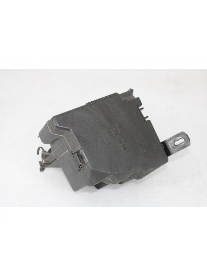 Caja reles / fusibles FORD FIESTA VI 1.5 TDCi 2014
