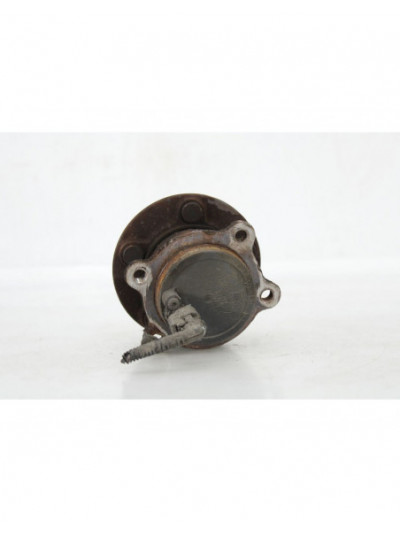 Recambio de buje para ford transit connect v408 furgoneta/monovolumen 1.6 tdci referencia OEM IAM 76N07