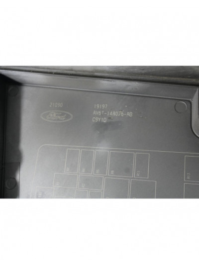 Recambio de caja reles / fusibles para ford transit connect v408 furgoneta/monovolumen 1.6 tdci referencia OEM IAM AV6T14A076AB