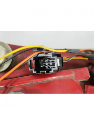 Recambio de piloto trasero izquierdo para audi q5 (8rb) 2.0 tdi quattro referencia OEM IAM 8R0945093