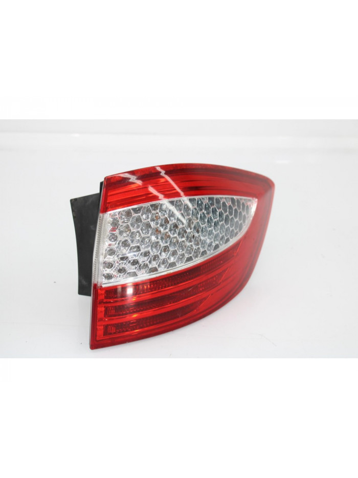 Piloto trasero derecho FORD MONDEO SPORTBREAK Ambiente 2010