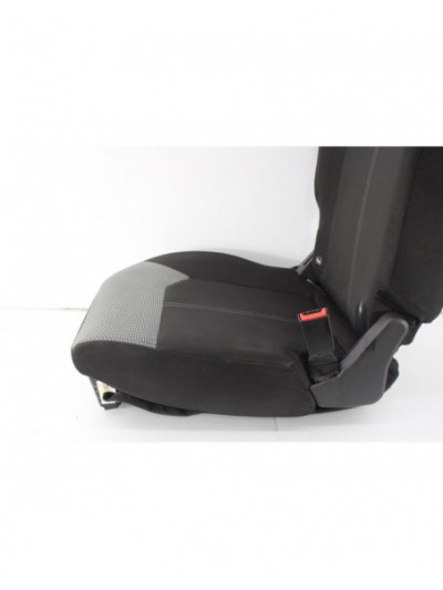 Recambio de asiento trasero derecho para ford ecosport titanium referencia OEM IAM T.D.