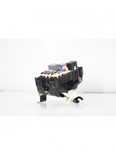 Recambio de caja reles / fusibles para ford ecosport titanium referencia OEM IAM