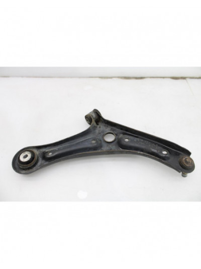 Recambio de brazo suspension inferior delantero izquierdo para ford ecosport titanium referencia OEM IAM CN153051A