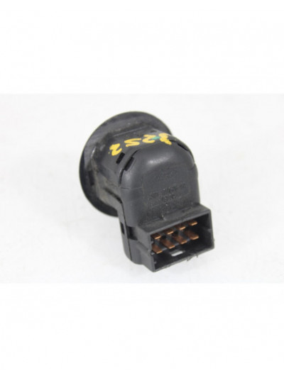 Recambio de mando retrovisor para ford fiesta (cb1) ambiente referencia OEM IAM 1S7117B676AA