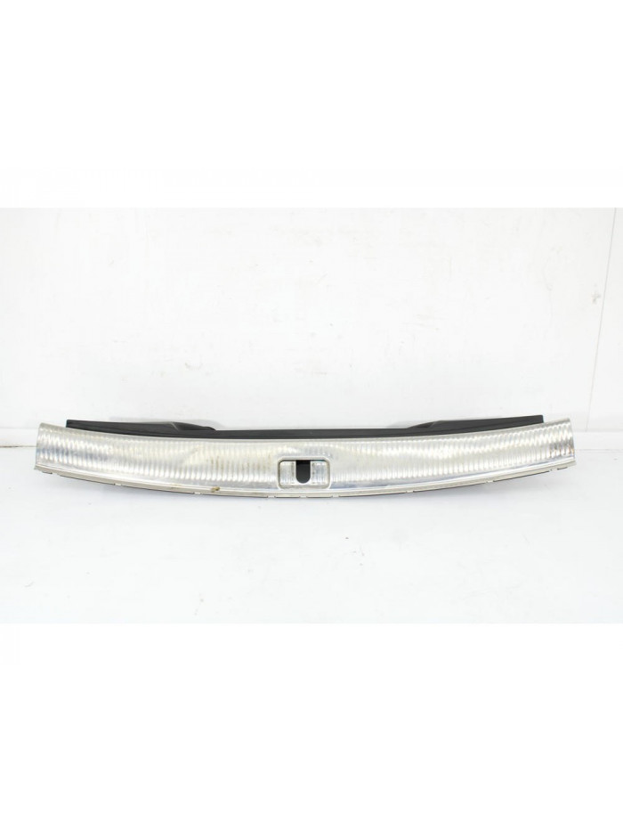 Recambio de moldura resbalon maletero para audi q5 (8rb) 2.0 tdi quattro referencia OEM IAM 8R0864513C