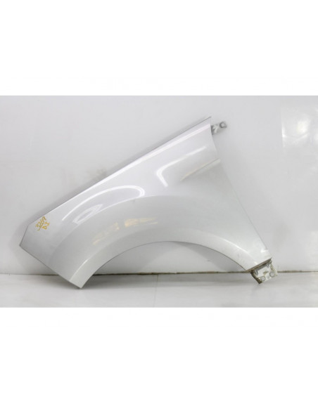 Recambio de aleta delantera izquierda para ford ecosport titanium referencia OEM IAM D.I.