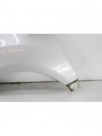 Recambio de aleta delantera izquierda para ford ecosport titanium referencia OEM IAM D.I.