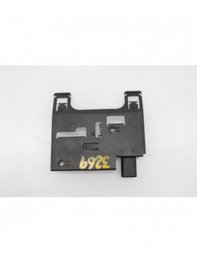 Recambio de antena para ford ecosport titanium referencia OEM IAM 8A6T15K603