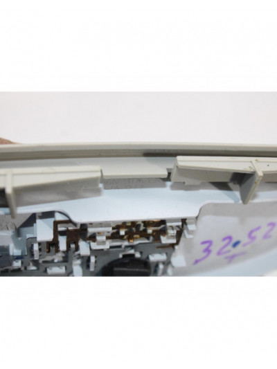 Recambio de luz techo para ford fiesta (cb1) ambiente referencia OEM IAM 8A6A13776EA