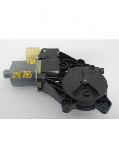 Recambio de motor elevalunas delantero derecho para ford fiesta (cb1) ambiente referencia OEM IAM 8A6114553B