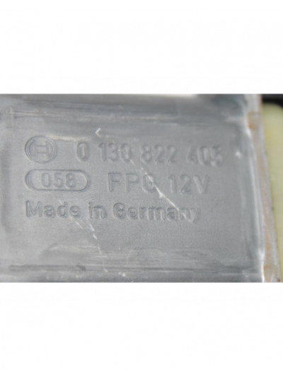 Recambio de motor elevalunas delantero derecho para ford fiesta (cb1) ambiente referencia OEM IAM 8A6114553B