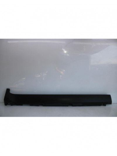 Recambio de faldon lateral derecho para ford kuga (cbv) titanium referencia OEM IAM 8V41S10154A