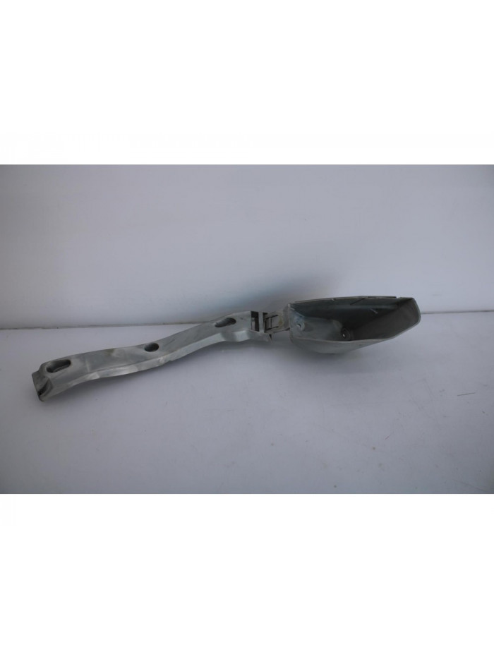 Recambio de soporte izquierdo paragolpe trasero para ford kuga (cbv) titanium referencia OEM IAM 8V4117A882A