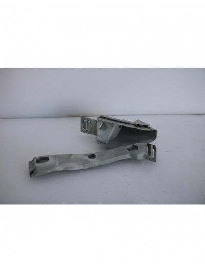 Recambio de soporte izquierdo paragolpe trasero para ford kuga (cbv) titanium referencia OEM IAM 8V4117A882A