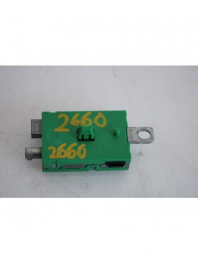 Recambio de amplificador antena para ford kuga (cbv) titanium referencia OEM IAM 7CP118C847