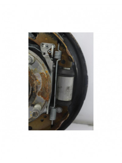 Recambio de buje para ford transit courier combi trend referencia OEM IAM TRAS.IZQ.EY162210L