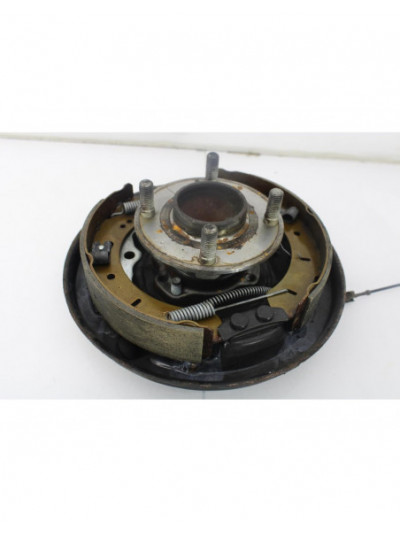 Recambio de buje para ford transit courier combi trend referencia OEM IAM TRAS.DER.