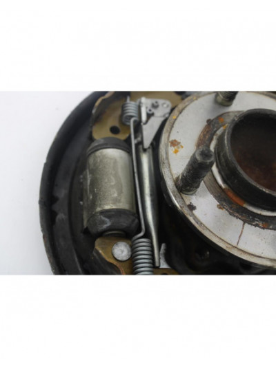 Recambio de buje para ford transit courier combi trend referencia OEM IAM TRAS.DER.