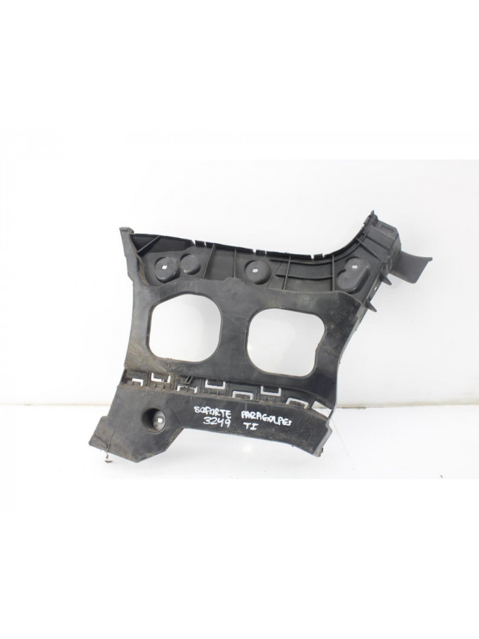 Recambio de soporte paragolpes trasero para ford transit courier combi trend referencia OEM IAM ET7617A882BIZQ.