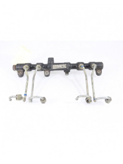 Rampa inyectora FORD MONDEO BERLINA * 2000