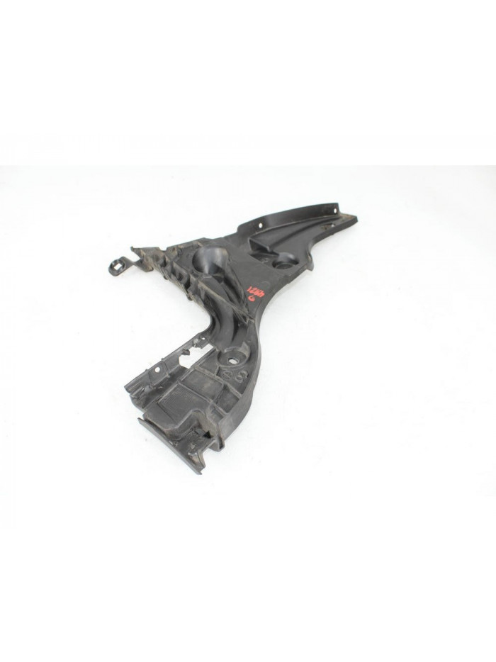 Recambio de soporte derecho paragolpe trasero para audi a3 (8v1, 8vk) 1.6 tdi referencia OEM IAM 8V3807378