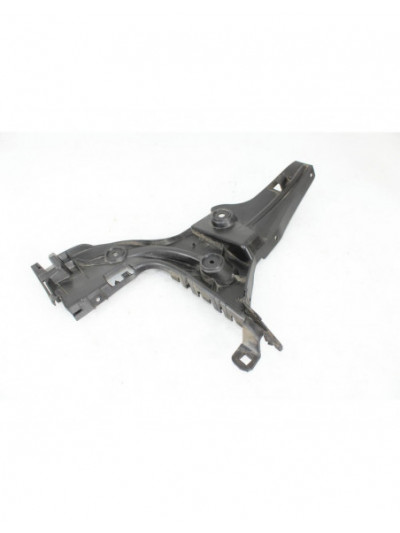 Recambio de soporte derecho paragolpe trasero para audi a3 (8v1, 8vk) 1.6 tdi referencia OEM IAM 8V3807378